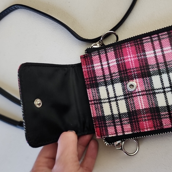 New Crossbody Wallet/Purse/Phone Bag - Picture 3 of 10